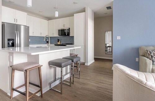 Bonita Shores Apartment | Landing | Chic 2BD, Yoga Studio, Gym