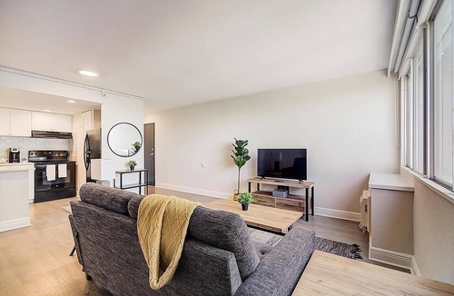 St. Petersburg Apartment | Landing | Chic 2BD, Pool, Gym