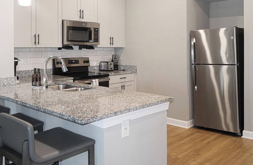 Fort Myers Apartment | Landing | Chic 3BD, Gym, Yoga Studio