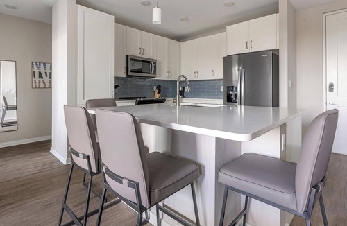 Bonita Shores Apartment | Landing | Incredible 2BD, Yoga Studio, Clubhouse