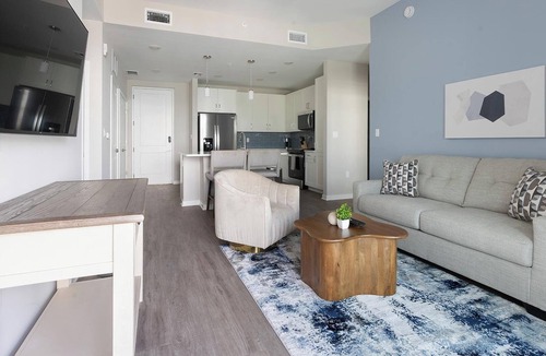 Bonita Shores Apartment | Landing | Incredible 2BD, Gym, Yoga Studio