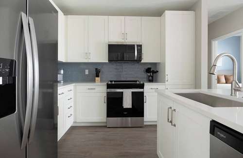 Bonita Shores Apartment | Landing | Incredible 2BD, Gym, Yoga Studio
