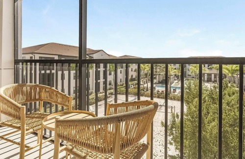 Biggar Apartment | Landing | Incredible 2BD, Gym, Clubhouse