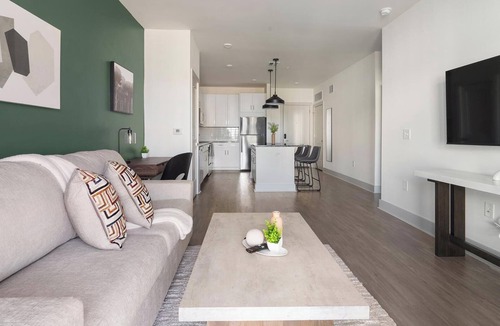 Laurel Apartment | Landing | Incredible 1BD, Gym, Clubhouse