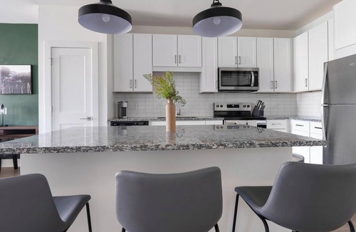 Laurel Apartment | Landing | Incredible 1BD, Gym, Clubhouse