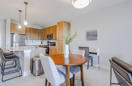 Interchange Square Apartment | Landing | Incredible 1BD, Pool, Gym