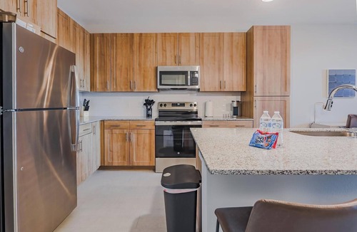 Interchange Square Apartment | Landing | Incredible 1BD, Pool, Gym