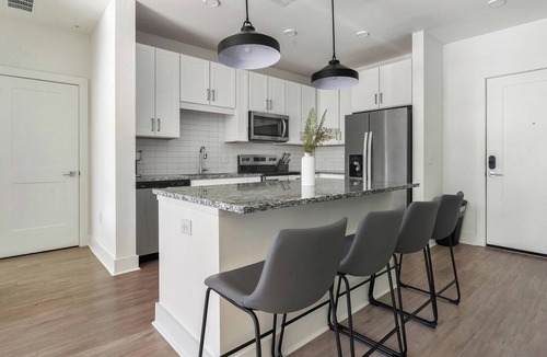 Laurel Apartment | Landing | Incredible 2BD, Clubhouse, Gym