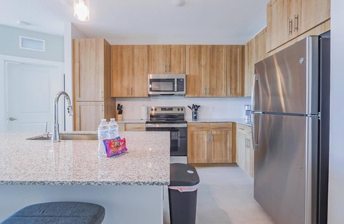 Interchange Square Apartment | Landing | Incredible 2BD, Gym, Clubhouse