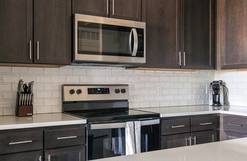 Palmetto Apartment | Landing | Incredible 2BD, Pool, Yoga Studio