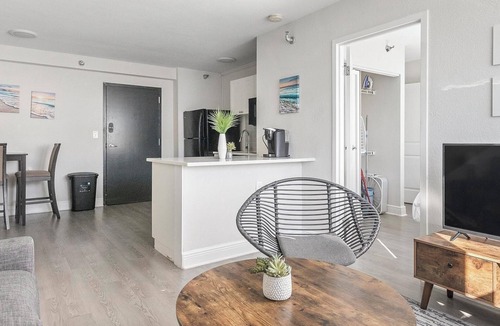 St. Petersburg Apartment | Landing | Modern 1BD, Pool, Clubhouse