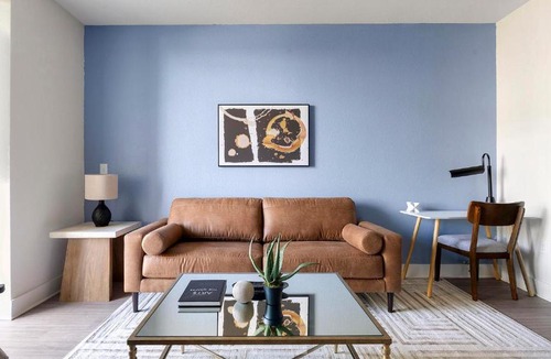 The Forum Apartment | Landing Modern 1BD Gym