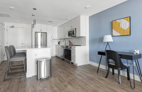 East Naples Apartment | Landing | Modern 1BD, Pool
