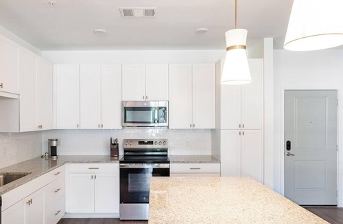 Vero Beach Apartment | Landing | Modern 2BD, Pool, Clubhouse