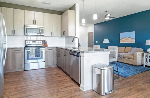 Tropic Apartment | Landing | Modern 2BD, Pool, Gym