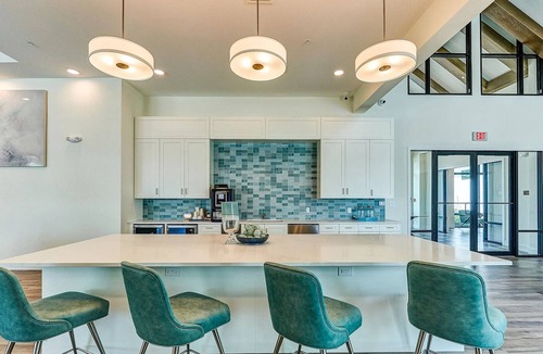 Bonita Shores Apartment | Landing | Spectacular 2BD, Gym, Yoga Studio