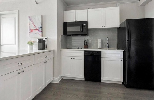 St. Petersburg Apartment | Landing | Spectacular 1BD, Pool, Clubhouse