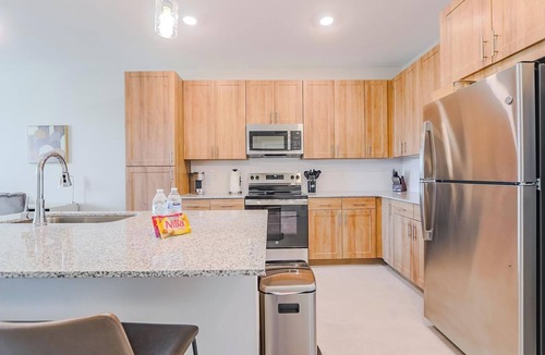 Interchange Square Apartment | Landing | Spectacular 1BD, Gym, Pool