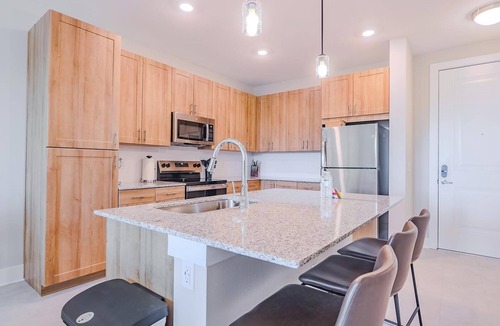 Interchange Square Apartment | Landing | Spectacular 1BD, Gym, Pool