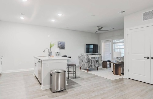 Fort Myers Apartment | Landing | Spectacular 1BD, Pool