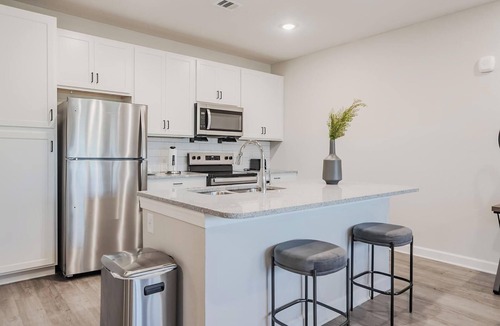 Fort Myers Apartment | Landing | Spectacular 1BD, Pool