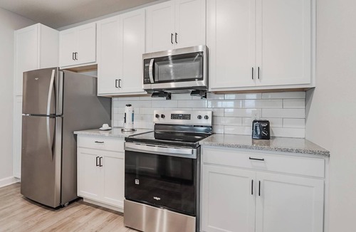 Fort Myers Apartment | Landing | Spectacular 1BD, Pool