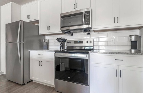 Fort Myers Apartment | Landing | Spectacular 1BD, Pool