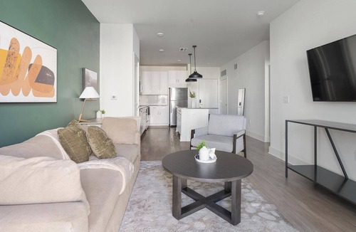 Laurel Apartment | Landing | Spectacular 1BD, Clubhouse, Gym