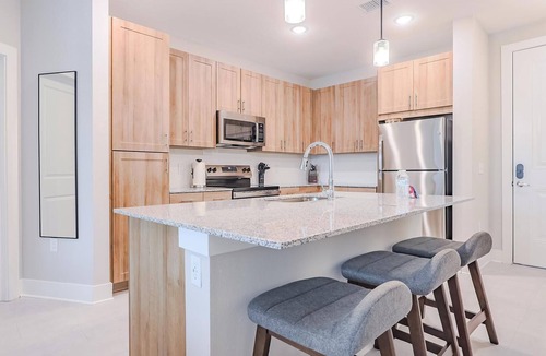 Interchange Square Apartment | Landing | Spectacular 2BD, Clubhouse, Pool