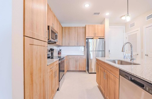 Interchange Square Apartment | Landing | Spectacular 2BD, Gym, Pool