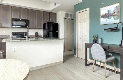 Eastwood Village Apartment | Landing | Spectacular 1BD, Pool, Clubhouse