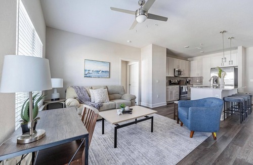 Interchange Square Apartment | Landing | Stunning 2BD, Gym, Game Room