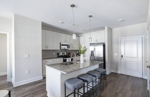 Interchange Square Apartment | Landing | Stunning 2BD, Gym, Game Room