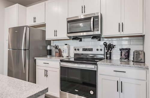 Fort Myers Apartment | Landing | Stunning 2BD, Pool