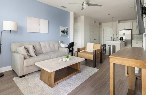 The Forum Apartment | Landing | Stunning 2BD, Gym