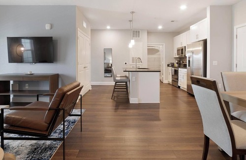 Interchange Square Apartment | Landing | Stunning 2BD, Yoga Studio, Clubhouse