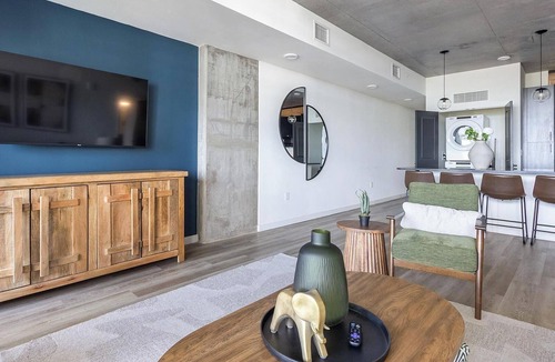 St. Petersburg Apartment | Landing | Stunning 2BD, Gym