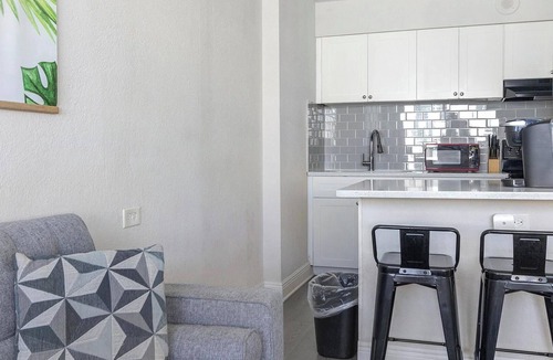 St. Petersburg Apartment | Landing | Stylish 1BD, Yoga Studio, Clubhouse