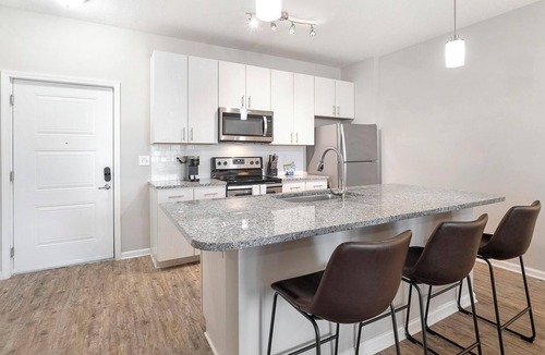 Land O' Lakes Apartment | Landing | Stylish 1BD, Gym, Pool