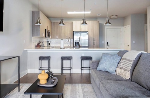 Fort Myers Apartment | Landing | Stylish 1BD, Pool, Gym