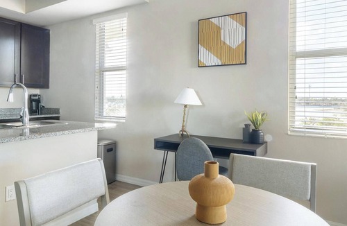 Fort Myers Apartment | Landing | Stylish 1BD, Game Room, Yoga Studio