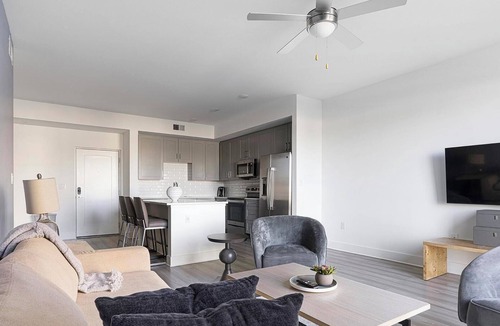 Fort Myers River District Apartment | Landing | Stylish 1BD, Game Room, Yoga Studio