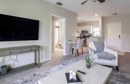 North Port Apartment | Landing | Stylish 1BD, Tennis Court, Clubhouse