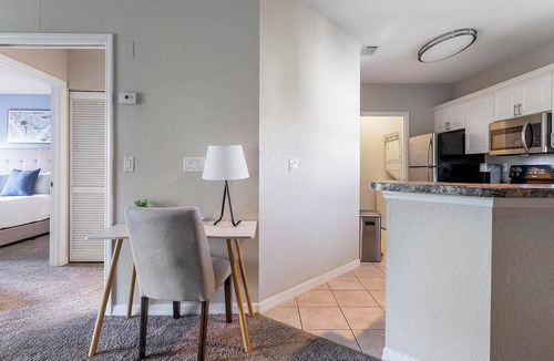 North Port Apartment | Landing | Stylish 1BD, Tennis Court, Clubhouse