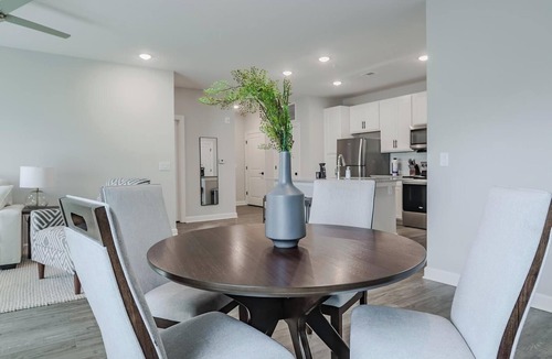Fort Myers Apartment | Landing | Stylish 2BD, Pool