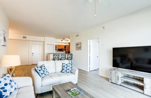 East Ocean Ave House | Lantana Condo w/Balcony: 11 Mi to Palm Beach!
