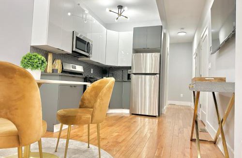 Mott Haven Apartment | Large 4 Bedroom NYC Property