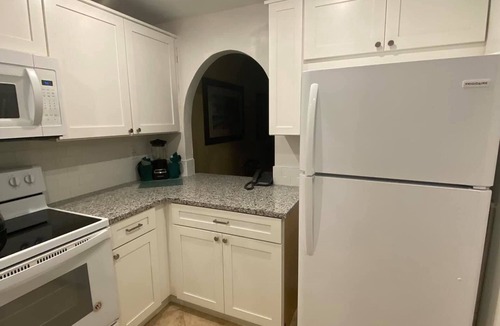 Hutchinson Island South Condo | Large Beach Condo! Amazing Ocean Views! Hutchinson Island, Jensen Beach, FL