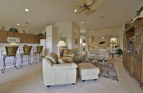Bonita Springs Condo | Large Coach Home with lake view - Golf Available! - 5 Mins to Beaches!