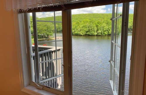 West Milford House | Large Family House On The Lake